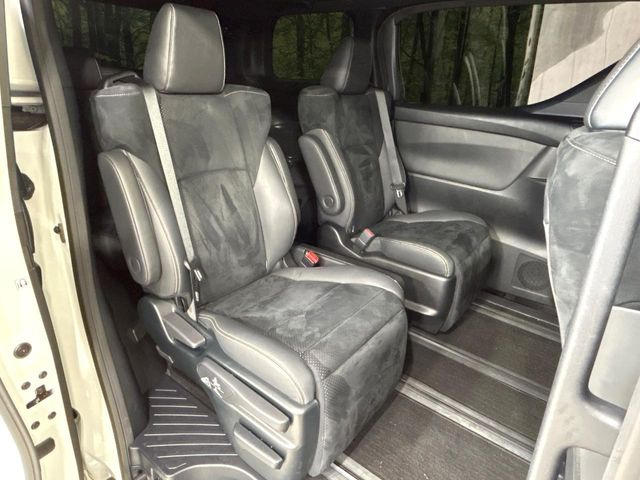 ���ڒ����̓E�H�[�N�X���[�ƂȂ��Ă���܂��B���ڂƎO��ڂ̈ړ�����~�肪�Ƃ��Ă��y�ɂȂ�̂ŁA���~��̍ۂ��X�g���X�������邱�Ƃ͂���܂����