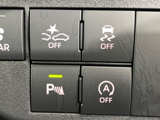 �y�X�}�[�g�A�V�X�g�z���s���ɑO���̎ԗ�����F�����A�Փ˂������Ȏ��͌x��ƃu���[�L�ŏՓˉ���Ɣ�Q�y�����A�V�X�g�B�����S�Ƀh���C�u�����y���݂��������܂��B