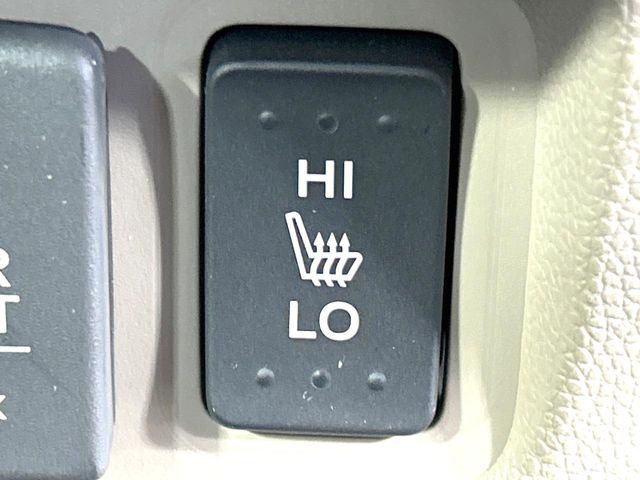 �y�V�[�g�q�[�^�[�z�������ɏd�󂷂�V�[�g�q�[�^�[!�G�A�R����葁�����܂��Ă����̂Ŋ�����̐l�����S�ł��ˁ�G�A�R���̉����͊������邩����A�Ƃ������ɂ����������߂ł��B