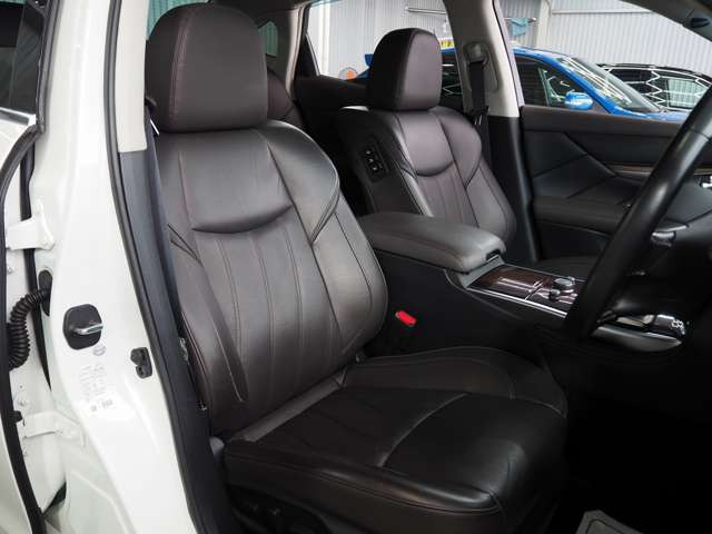 フーガハイブリッド3.5 VIP