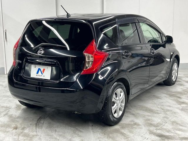 ☆全国のネクステージからお取り寄せが可能※!遠方の店舗に展示してあるクルマが気になる場合も、最寄りの店舗でご覧いただくことが可能です!是非私たちに要望をお聞かせください!※別途費用