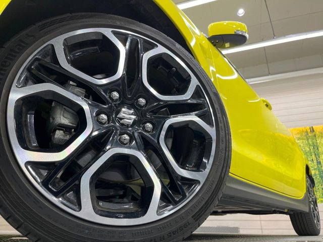 �y�����A���~�z�C�[���z�O�ςɃ}�b�`���������A���~�z�C�[���𑕒����Ă���܂��B�e��ЊO�A���~�z�C�[����A�X�^�b�h���X�^�C�����戵�����Ă���܂��B���񂲑��k����������