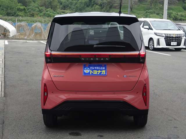 購入後も安心!お車のトラブルには誠意を持って対応いたします。県外の方もお近くのディーラーにて保証修理なども受けられます。ちょっとした気になる事にも親身にお答えいたします。