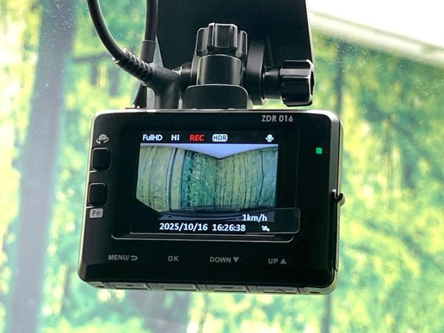 �y�h���C�u���R�[�_�[�z���S�E���S�ȃJ�[���C�t�ɕK�{�̃h���C�u���R�[�_�[�𑕔�!���s���͂������A������^�]�⎖�̂ɑ��������ۂ̏󋵂��f���ŋL�^���A����̃��X�N�ɔ����܂��B