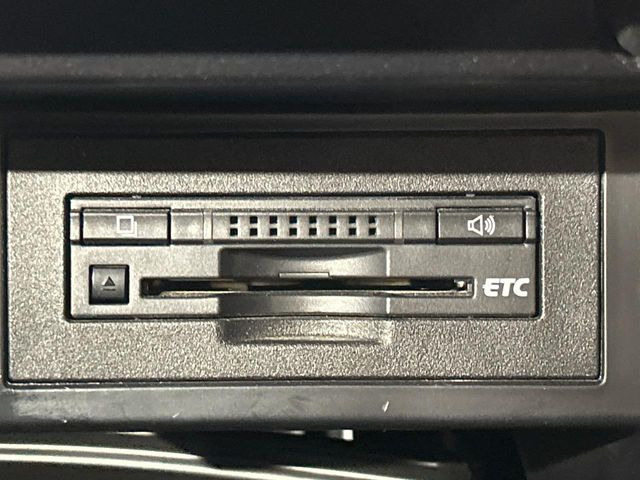 【ETC】高速道路の料金所をストレスなく通過!話題のスポットやサービスエリアに多い「スマートIC」利用時は必須のアイテムです。当店でセットアップを実施、ご納車当日からすぐにご利用いただけます!