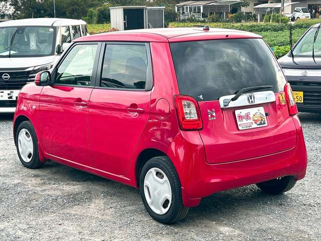 ���X�ł͌y�����Ԃ��畁�ʎԂ܂ŕ��L���I�[�����[�J�[�̎Ԏ�E�F�E�O���[�h��L�x�ɑ����Ă���܂��B