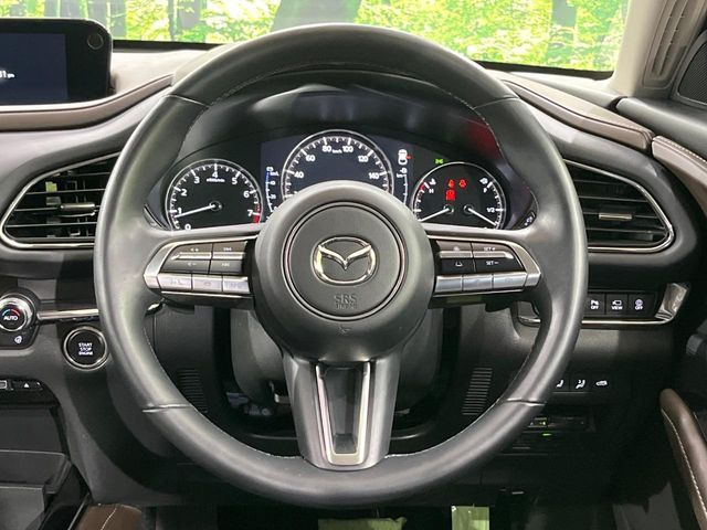 �y�����v�����X�e�A�����O�z�㎿�Ȋv���g�p���邱�ƂŁA��ɂ����������݂ƂĂ��^�]���₷���n���h���ł���