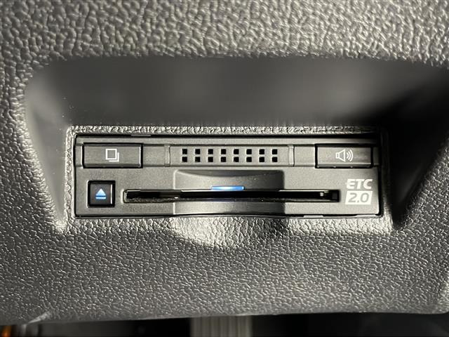 プリウスPHV1.8 A