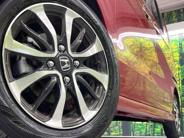 【純正14インチアルミホイール】外観にマッチした純正アルミホイールを装着しております。各種社外アルミホイールや、スタッドレスタイヤも取扱いしております。是非ご相談ください♪