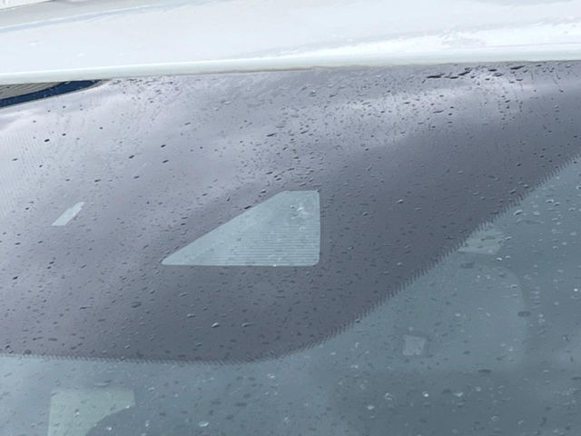 �y�X�}�[�g�V�e�B�u���[�L�T�|�[�g�z�ᑬ���s���ɑO���̎ԗ�����F�����A�Փ˂������Ȏ��͌x��ƃu���[�L�ŏՓˉ���Ɣ�Q�y�����A�V�X�g�B�����S�Ƀh���C�u�����y���݂��������܂��B