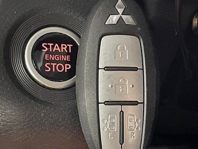 �y�I�y���[�V�����L�[�z�J�o����|�P�b�g�ɓ��ꂽ�܂܂ł��h�A�̎{���E�������\�ȃX�}�[�g�L�[�𑕔��B�G���W���̃I���E�I�t�����J�M�����o���K�v����������Ƃ��Ă��֗��ł���