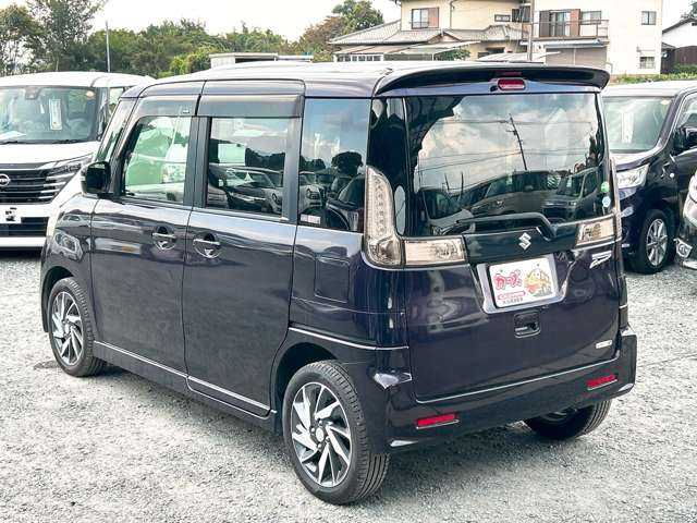 当店では軽自動車から普通車まで幅広くオールメーカーの車種・色・グレードを豊富に揃えております。