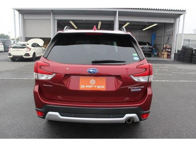 大好評のボディコーティング「ハイモースコート」もご納車までに施工可能。雨染みや線傷など中古車だからと諦めていませんか?ピカピカの状態でお乗り出しいただけます。