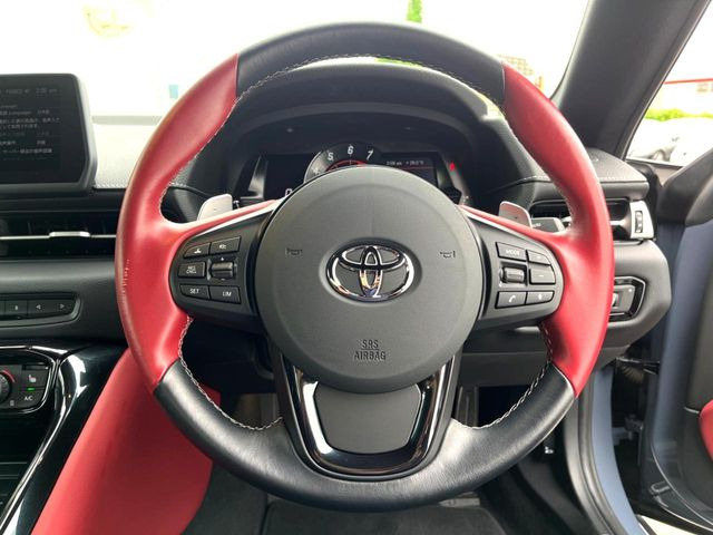 �y�����v�����X�e�A�����O�z�㎿�Ȋv���g�p���邱�ƂŁA��ɂ����������݂ƂĂ��^�]���₷���n���h���ł���