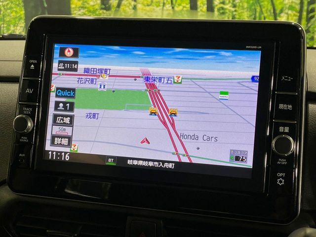 �y�����i�r�z�l�C�̏���9�^�i�r�𑕔����Ă���܂��B�i�r�̎g���₷���͂������A�I�[�f�B�I�@�\���[��!�L�����v�◷�s�͂������A�ʋ΂┃�����ȂǕ��i�̃h���C�u���y�����Ȃ�͂���