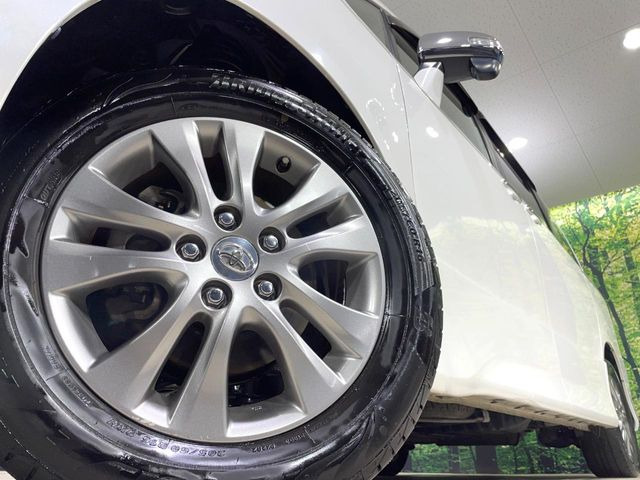 �y����16�C���`�A���~�z�C�[���z�O�ςɃ}�b�`���������A���~�z�C�[���𑕒����Ă���܂��B�e��ЊO�A���~�z�C�[����A�X�^�b�h���X�^�C�����戵�����Ă���܂��B���񂲑��k����������