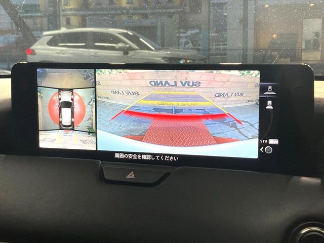 �y360&deg;�r���[���j�^�[�z��p�̃J�����ɂ��A�ォ�猩���낵���悤�Ȏ��_��360�x�N���}�̎��͂��m�F���邱�Ƃ��ł��܂������p�������m�F���₷���A�����ꏊ�ł̐؂�Ԃ��⒓�Ԃ��X���[�Y�ɍs���܂��B