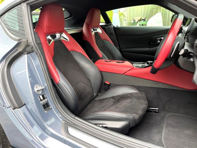 �y�n�[�t���U�[�V�[�g�z�������ƍ���S�n�𗼗������l�C�̃V�[�g���w�ʁE���ʂ̃t�@�u���b�N�f�ނ́A�ʋC���̗ǂ��⊊��ɂ����ɗD��Ă��܂��B�C���╞���ɍ��E���ꂸ���K�ɂ���肢�������܂��B