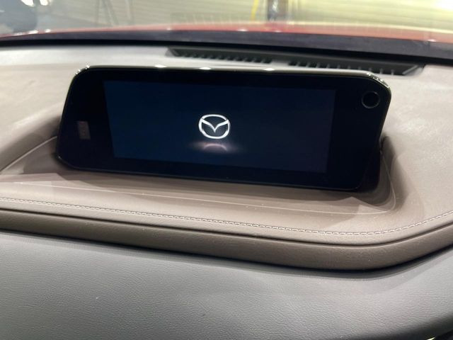 �y�}�c�_�R�l�N�g�i�r�z�ԓ��̕��͋C�Ƀ}�b�`������̌^�^�C�v�̃i�r�B�e����q�ݒ��Bluetooth�Đ����A�l�X�ȋ@�\���y���߂܂��B�����I�ȃ_�C�������삪�\�ŁA�g��������ǍD�ł��B