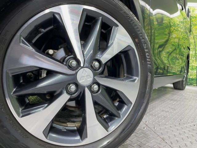 �y����15�C���`�A���~�z�C�[���z�O�ςɃ}�b�`���������A���~�z�C�[���𑕒����Ă���܂��B�e��ЊO�A���~�z�C�[����A�X�^�b�h���X�^�C�����戵�����Ă���܂��B���񂲑��k����������