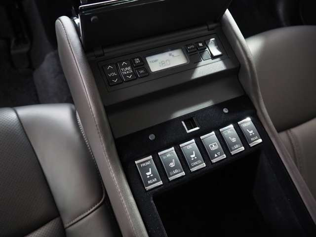 フーガハイブリッド3.5 VIP