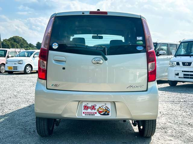 小郡市のカーズは、お客様のご予算に合わせたお車を、常時200台ほど取り揃えております!当店スタッフがお客様のお車選びをしっかりサポート・ご提案させていただきますのでご安心ください!