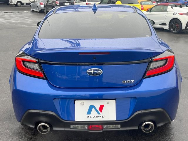 安心の最長10年・走行無制限保証(有償)をご用意。保証内容も充実はもちろん、無料点検&オイル交換や、年中無休の全国・24時間ロードサービスも付帯されておりますのでご安心下さい。