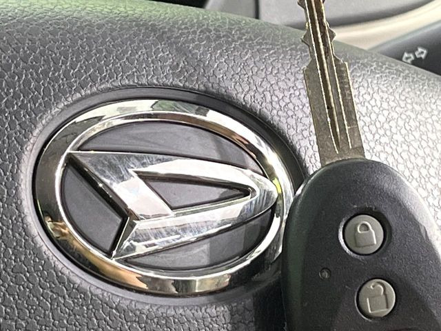 �y�L�[���X�z�������ꂽ�ꏊ����ł��{�^����Ńh�A�̊J���E�{�����ł���̂łƂ��Ă��֗�!�h�A�̌�������ɏ������邱�Ƃ�����܂����