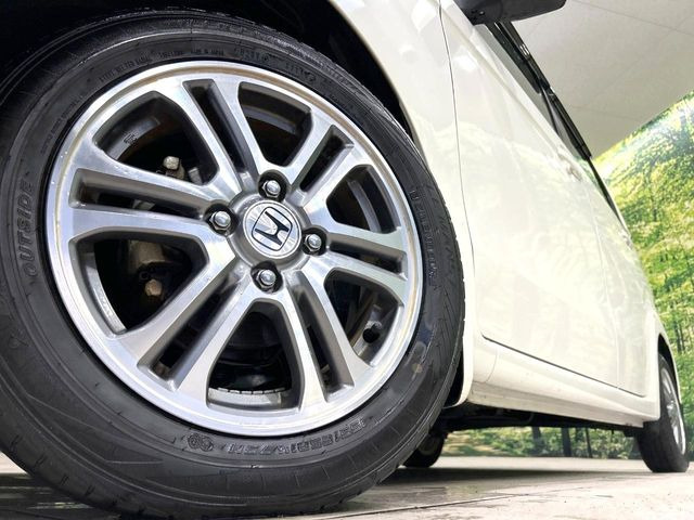 �y����14�C���`�A���~�z�C�[���z�O�ςɃ}�b�`���������A���~�z�C�[���𑕒����Ă���܂��B�e��ЊO�A���~�z�C�[����A�X�^�b�h���X�^�C�����戵�����Ă���܂��B���񂲑��k����������