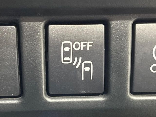 �y�����r�[�N���f�B�e�B�N�V�����z���s���A�h�A�~���[�̎��p�ɂȂ�₷���ӏ��Ɍ㑱�Ԃ��ڋ߂���ƃT�C�h�~���[�t�߂Ɍx����\���A�h���C�o�[�ɒ��ӊ��N�ƁA����̍ۂ̓n���h��������A�V�X�g�����܂��B