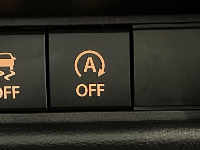 �y�A�C�h�����O�X�g�b�v�z�ԐM����a�؂Œ�Ԃ����ۂɃG���W�����~���A���ʂȔR���̏����}���܂��B�R��������ی�ɂȂ���@�\��G���W���̓u���[�L�𗣂��΍Ďn�����܂��B