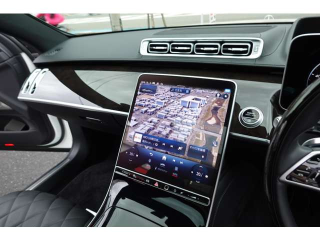 64�F�A���r�G���g���C�g�E�E�b�h�p�l���C���e���A�E�u�����X�^�[�T�E���h�B