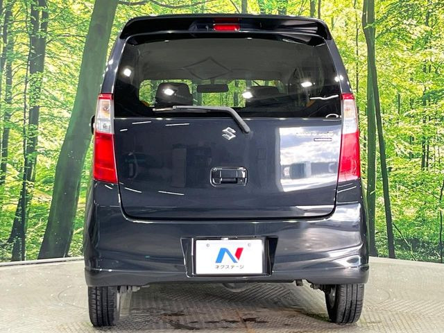 安心の最長10年・走行無制限保証(有償)をご用意。保証内容も充実はもちろん、無料点検&オイル交換や、年中無休の全国・24時間ロードサービスも付帯されておりますのでご安心下さい。