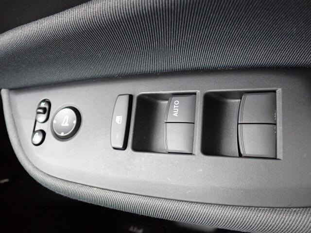 �d���i�[���h�A�~���[�E�p���[�E�B���h�E�������Ă��܂��B