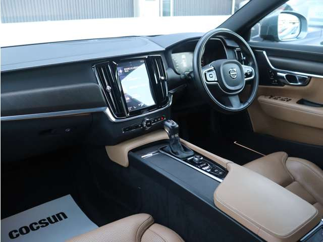 �h�C�c�̃{���{���`���[�j���O���[�J�[HEICO SPORTIV�̐��K�̔��X���t���ƈ��m���ɂ�HEICO SPORTIV�v���~�A���p�[�g�i�[KANTO / TOKAI�Ƃ��ĉ^�c�����Ă��܂��B