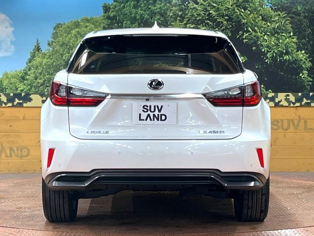 安心の最長10年・走行無制限保証(有償)をご用意。保証内容も充実はもちろん、無料点検&オイル交換や、年中無休の全国・24時間ロードサービスも付帯されておりますのでご安心下さい。