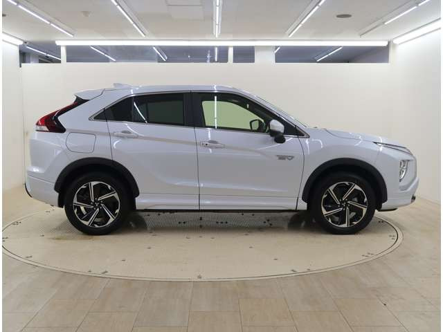エクリプスクロスPHEV 2.4 P 4WD