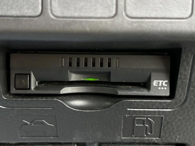 【ETC】高速道路の料金所をストレスなく通過!話題のスポットやサービスエリアに多い「スマートIC」利用時は必須のアイテムです。当店でセットアップを実施、ご納車当日からすぐにご利用いただけます!