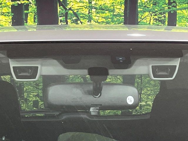 �y�A�C�T�C�g�z�O���̎ԗ��������m���A�Փ˂������Ȏ��͌x��Œ��ӂ𑣂��A�u���[�L�𓥂ޗ͂��T�|�[�g�B�u���[�L�𓥂߂Ȃ������ꍇ�͏Փ˔�Q�y���u���[�L���쓮�A�Փˉ�����T�|�[�g���܂��B