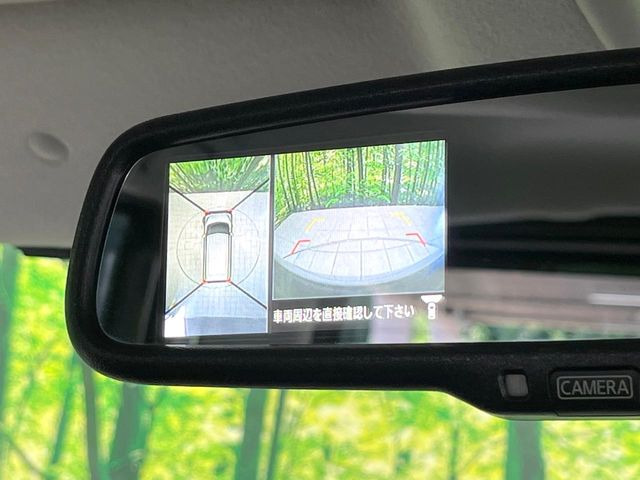 【アラウンドビューモニター】専用のカメラにより、上から見下ろしたような視点で360度クルマの周囲を確認することができます☆死角部分も確認しやすく、狭い場所での切り返しや駐車もスムーズに行えます。