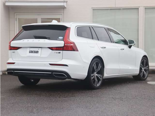 �G���W���I�C���̓t�����X��MOTUL(���`���[��)���g�p���Ă��܂��B�V���{���{�e���f���ɓK������قȂ�S�x�̃I�C�������p�ӂ��Ă��܂��B