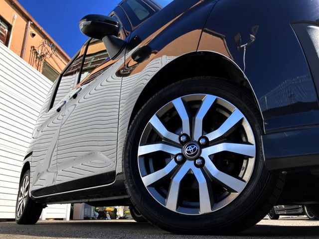 �y����15�C���`�A���~�z�C�[���z�O�ςɃ}�b�`�����A���~�z�C�[���𑕒����Ă���܂��B�e��A���~�z�C�[����A�X�^�b�h���X�^�C�����戵�����Ă���܂��B���񂲑��k����������