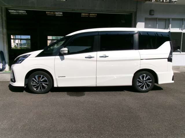 セレナ1.2 e-POWER ハイウェイスターV