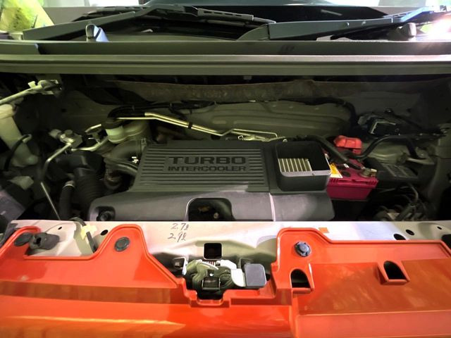 親切・丁寧な専門メカニックスタッフが応対!・車検・点検整備・事故等の修理などアフターサービスも安心。お車のカスタマイズもネクステージのサービススタッフまでご相談ください!