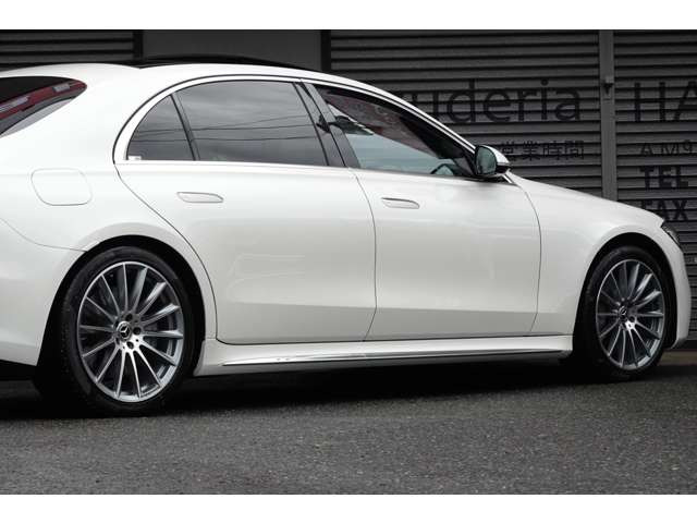 ���[�_�[�Z�[�t�e�B�[�E�T�C�h�u���C���h�X�|�b�g�E���[���L�[�v�A�V�X�g�B