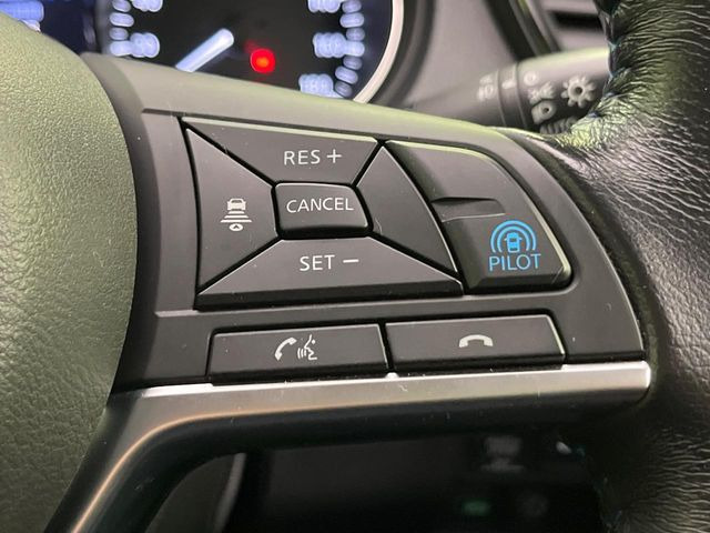 【プロパイロット】高速道路での長距離走行が楽に!!渋滞時と巡回走行のシーンで、アクセル・ブレーキ・ステアリングを自動で制御し、長距離運転の負担を軽減してくれます♪