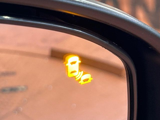 �y�u���C���h�X�|�b�g�C���t�H���[�V�����z���s���A�h�A�~���[�̎��p�ɂȂ�₷���ӏ��Ɍ㑱�Ԃ��ڋ߂���ƃT�C�h�~���[�t�߂Ɍx����\���A�h���C�o�[�ɒ��ӊ��N�����Ă���܂��B