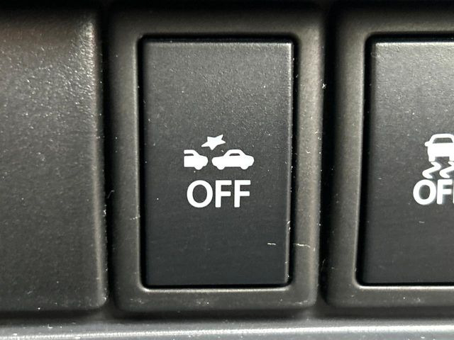 �y�X�Y�L �Z�[�t�e�B�T�|�[�g�z���s���ɑO���̎ԗ�����F�����A�Փ˂������Ȏ��͌x��ƃu���[�L�ŏՓˉ���Ɣ�Q�y�����A�V�X�g�B�����S�Ƀh���C�u�����y���݂��������܂��B