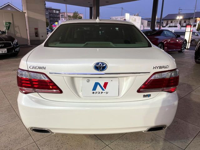 安心の最長10年・走行無制限保証(有償)をご用意。保証内容も充実はもちろん、無料点検&オイル交換や、年中無休の全国・24時間ロードサービスも付帯されておりますのでご安心下さい。