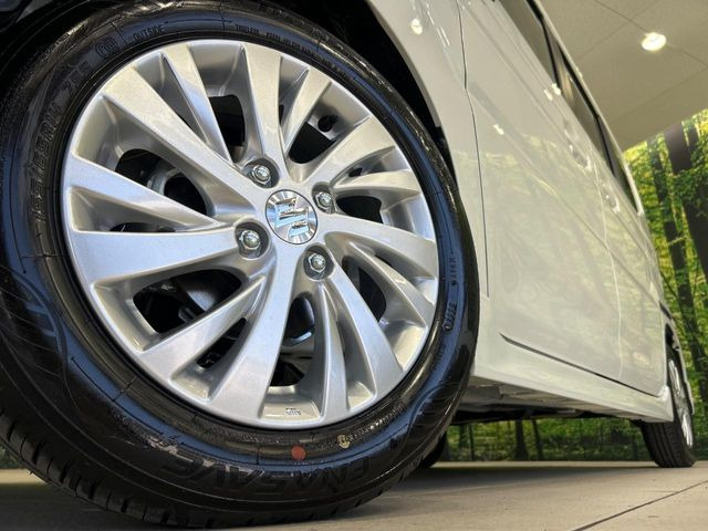 �y����14�C���`�A���~�z�C�[���z�O�ςɃ}�b�`���������A���~�z�C�[���𑕒����Ă���܂��B�e��ЊO�A���~�z�C�[����A�X�^�b�h���X�^�C�����戵�����Ă���܂��B���񂲑��k����������